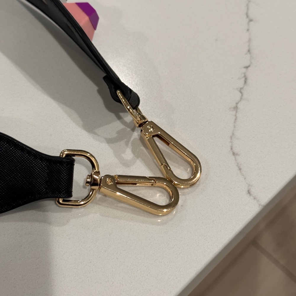 Clearly Pop Purse Strap - Picture 5 of 9